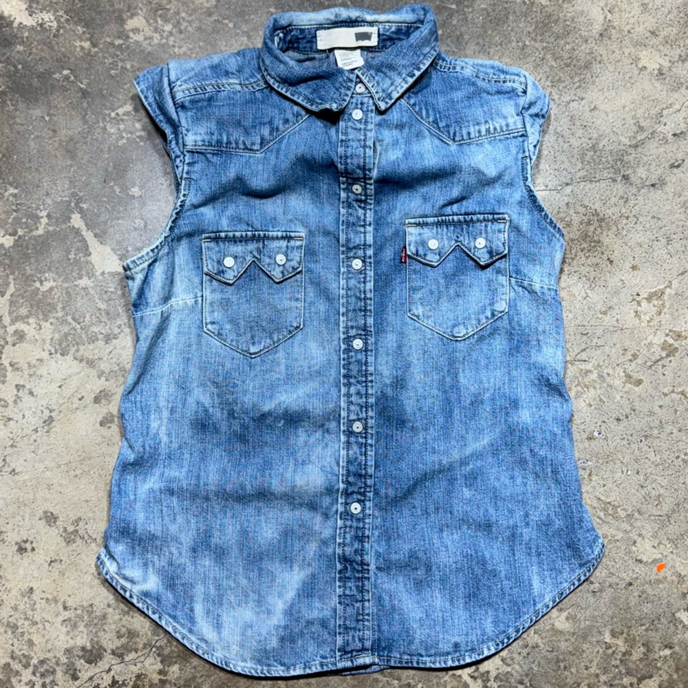 Levi’s Women’s Western Snap Denim Vest Acid Wash Size S